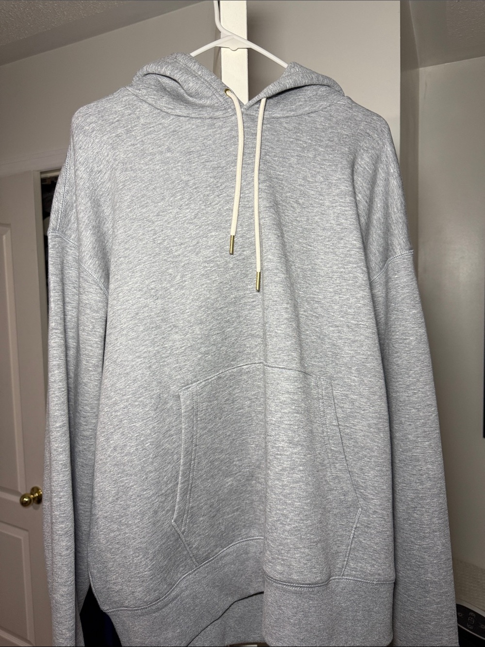 Classic American Eagles x Tru Colours Men's Light Gray Pullover Hoodie